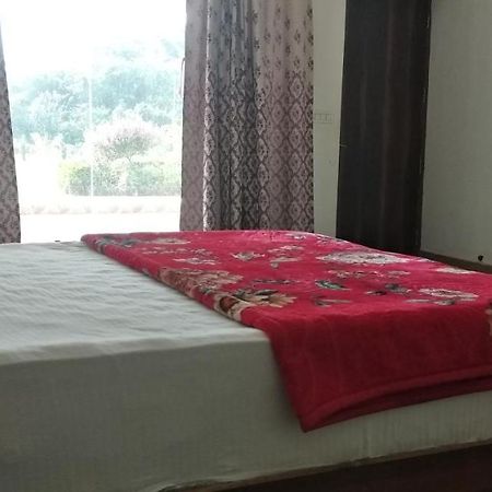 Radha Rani Mahal Khajuraho Hotel Exterior photo
