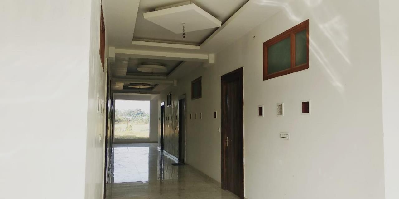 Radha Rani Mahal Khajuraho Hotel Exterior photo